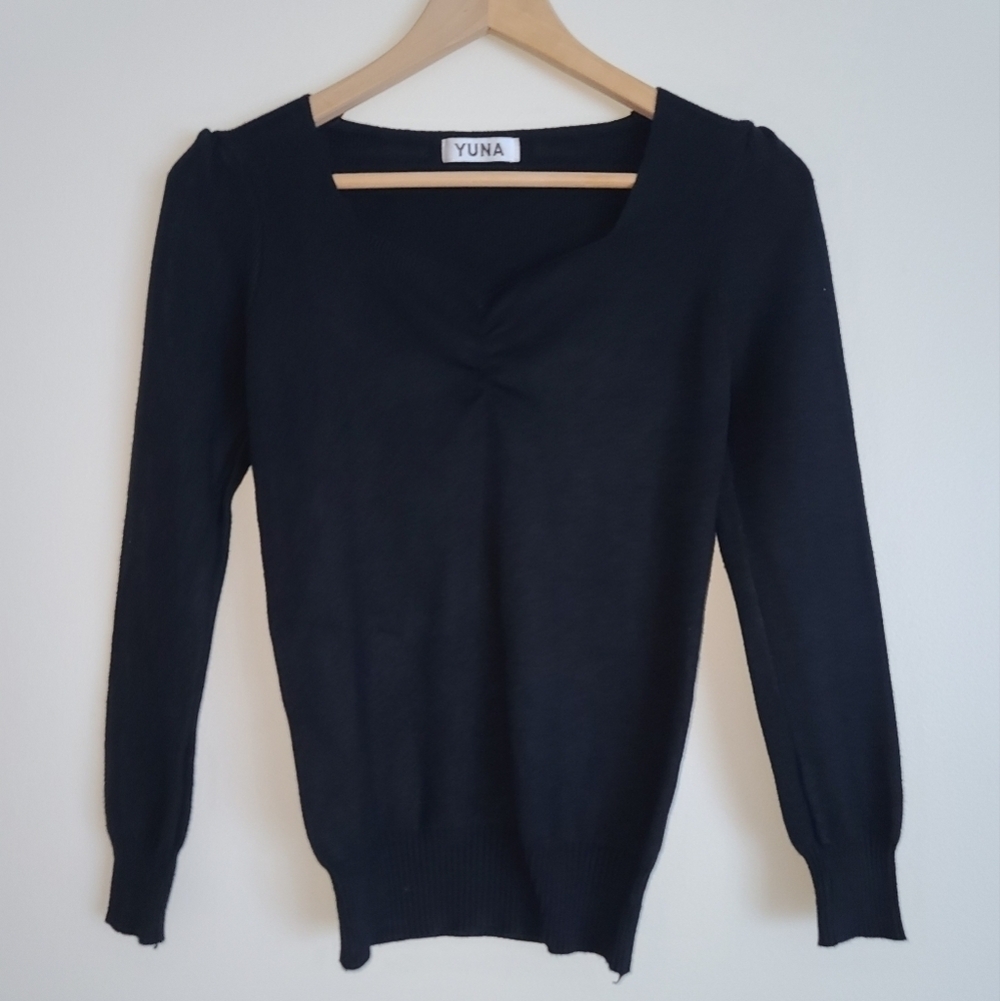 YUNA Black Fitted Knit Top Ruched Front Long Sleeve Stretch Size S